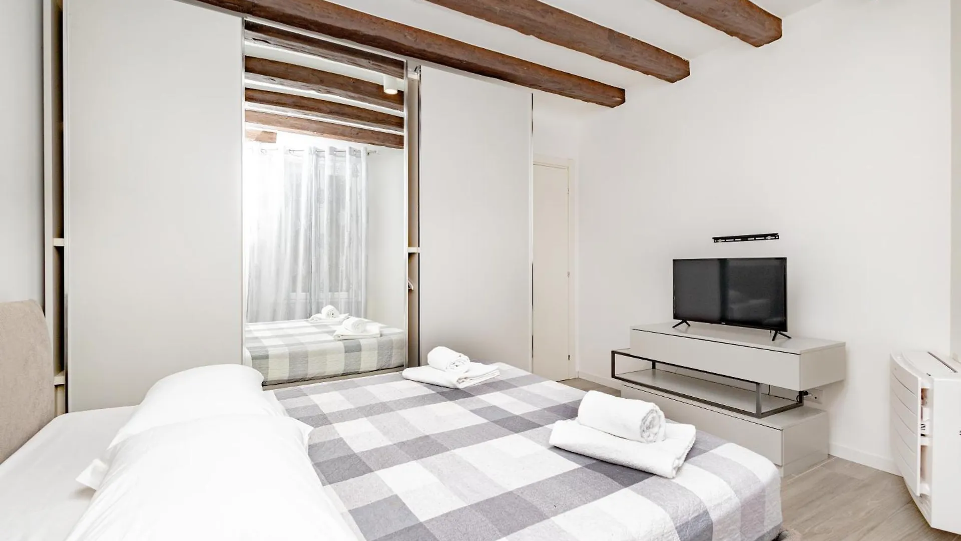 Apartment T21 Home Bergamo Italy